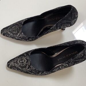 Donald J. Pliner Pola Silver Metallic Brocade Pointed Toe Heels. NWOB